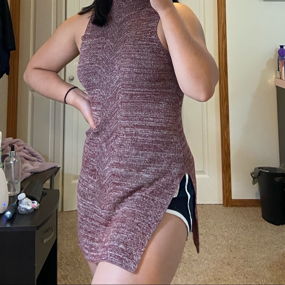 Dress Slit - Picture 3 of 4